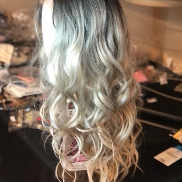 HD wig - Picture 2 of 3